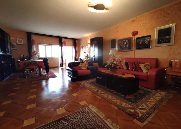 La Casa Di Elena Apartman *